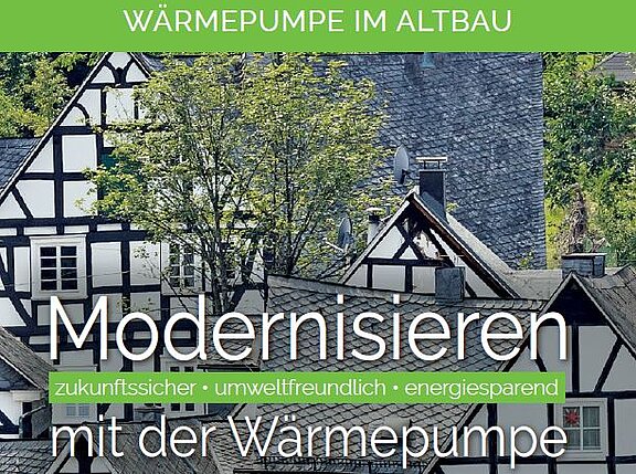 Alte Fachwerkhäuser auf Titelseite der Publikation Modernisieren mit der Wärmepumpe